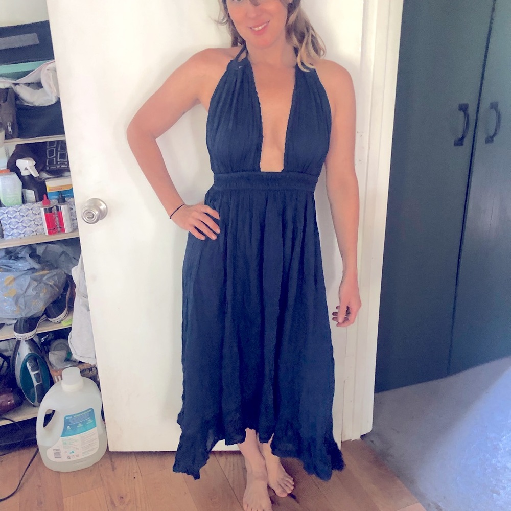 👗 FINAL PRICE! 3 days left! 
Free people look alike dress halter maxi
